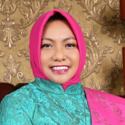 Ibu Idayanti Supratman