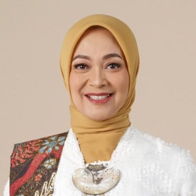 Ibu Rustini Muhaimin
